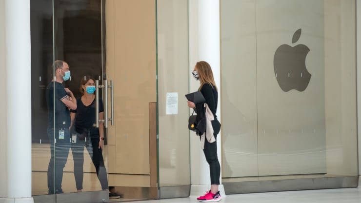 Covid pandemic effect is back as Apple closes three stores due to rising daily covid cases